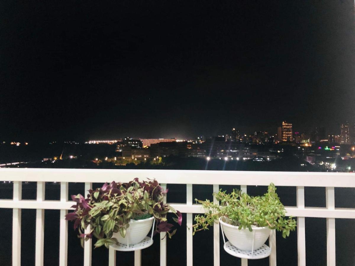 Ebony'S Place At Shore Residences Маніла Екстер'єр фото